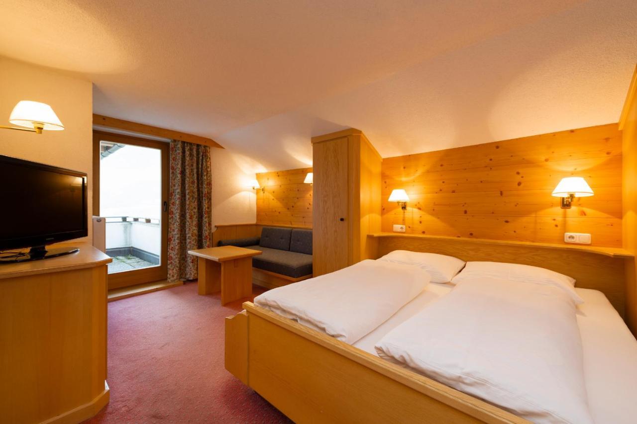 Hotel Bergkranz Mieders Luaran gambar
